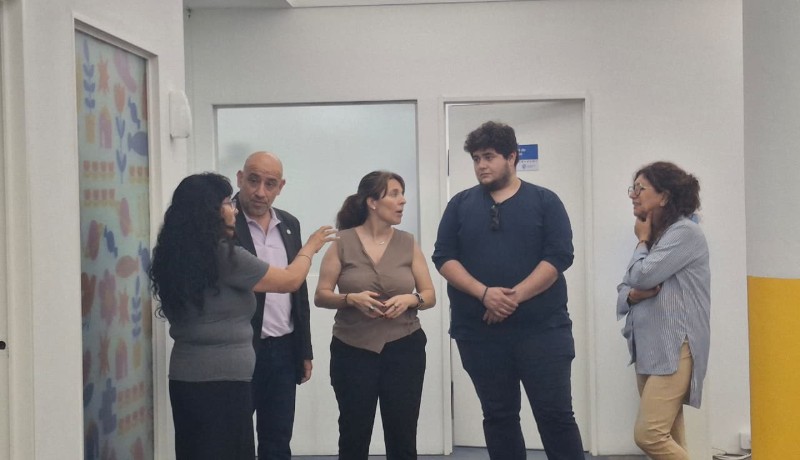 El Defensor NNyA visitó Casa de las Infancias 